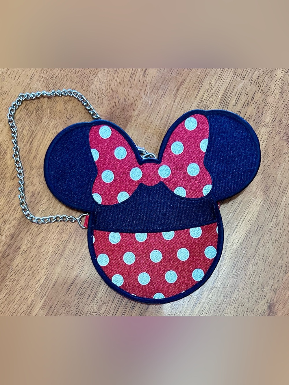 Harvey’s x Disney Minnie Ornament Coin Purse with Christmas inspired lining.